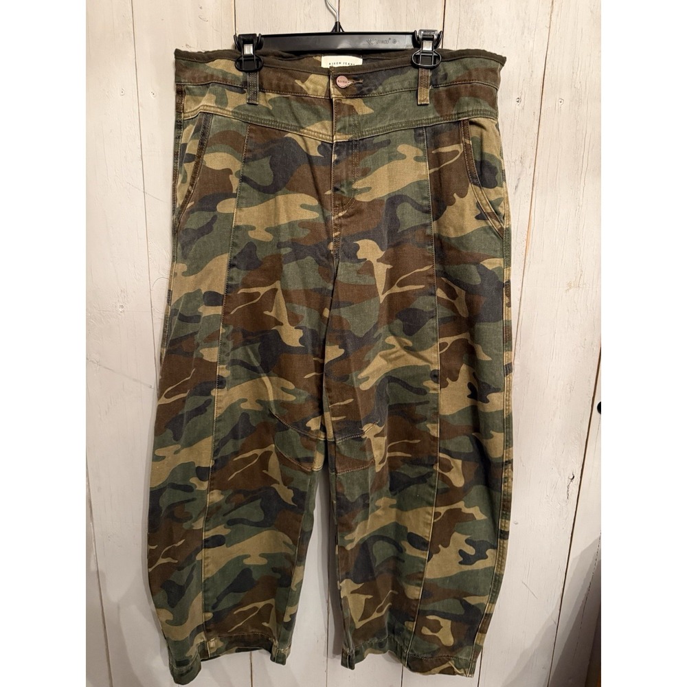 Risen Los Angeles High Rise Barrel Leg Green Camo Jeans Women's Size 1XL